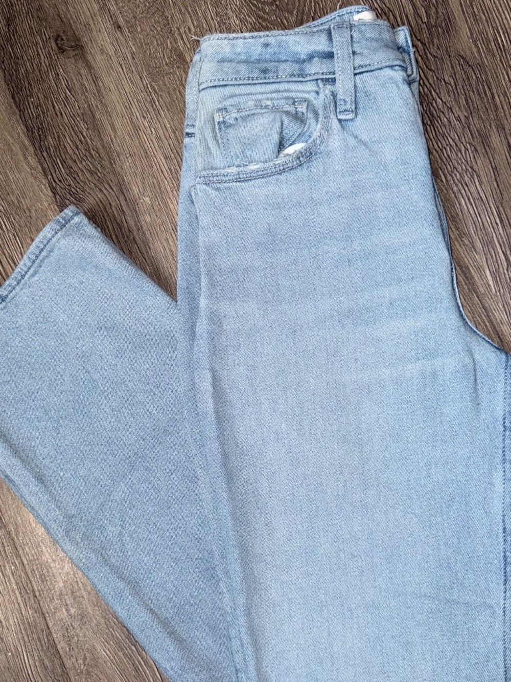 Hollister Ultra High-Rise Dad Jeans